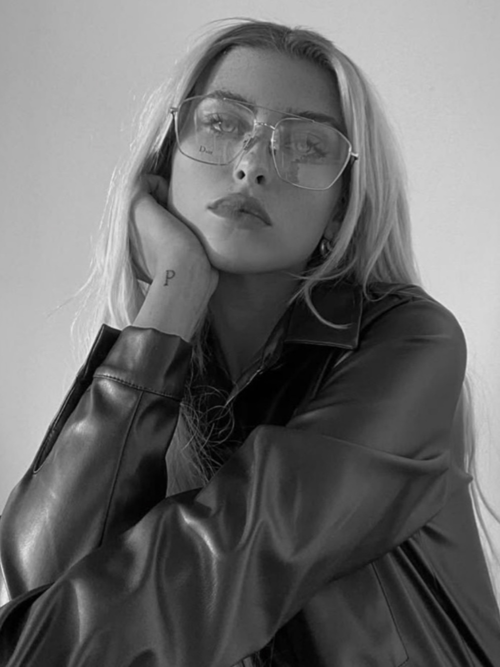 LIKE NEW Dior Women’s Gold Frame Clear Glasses (No Prescription Lens)